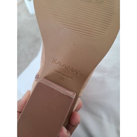 Kaanas Womens Leather Pointed Toe Block Heel Hague Heeled Bootie Ivory Size 7M - Picture 6 of 6